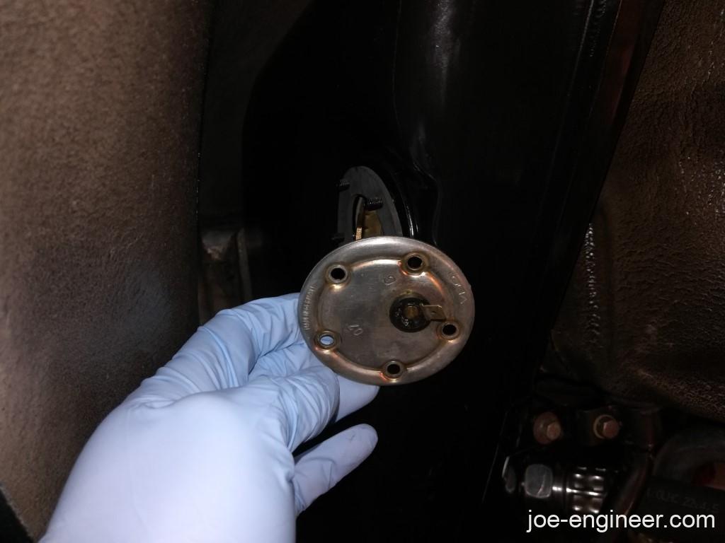 Porsche 911 Oil Tank Level Sensor Installation