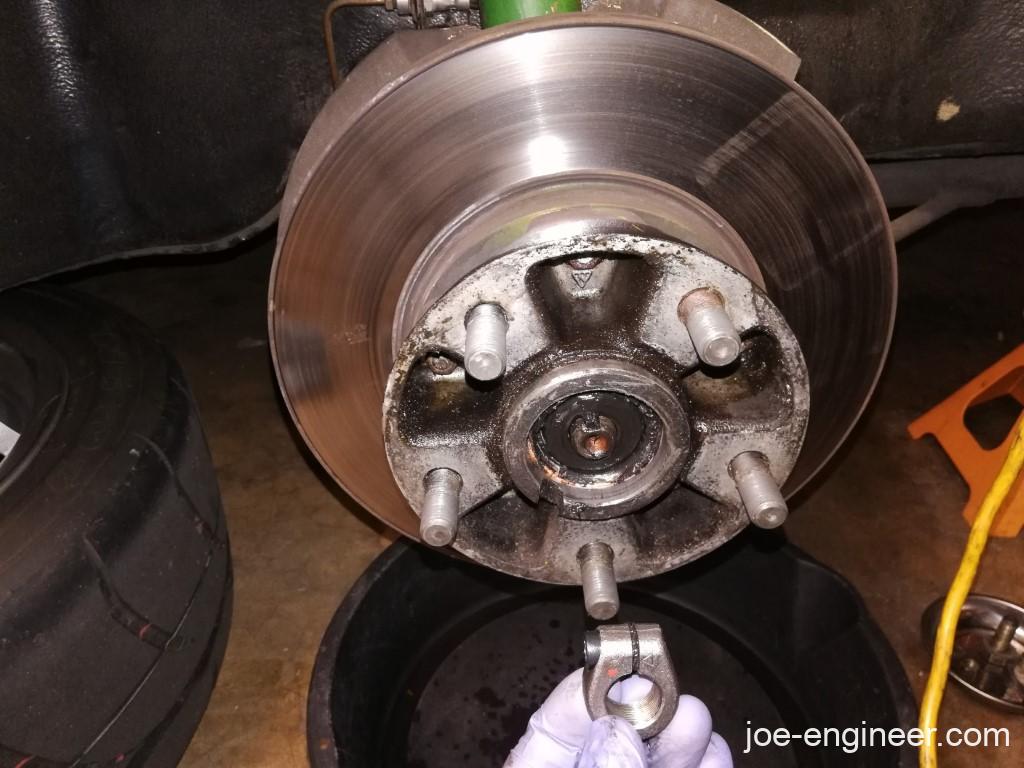 Air-cooled Porsche 911 Front Brake Calipers Rotors Replacement