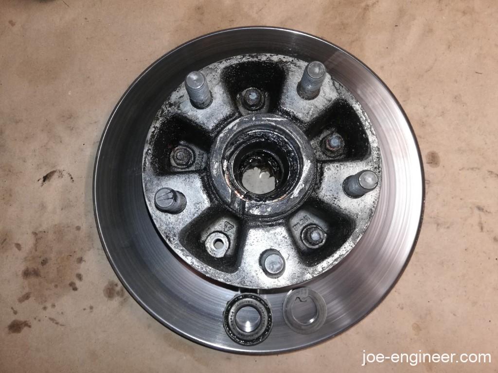 Air-cooled Porsche 911 Front Brake Calipers Rotors Replacement