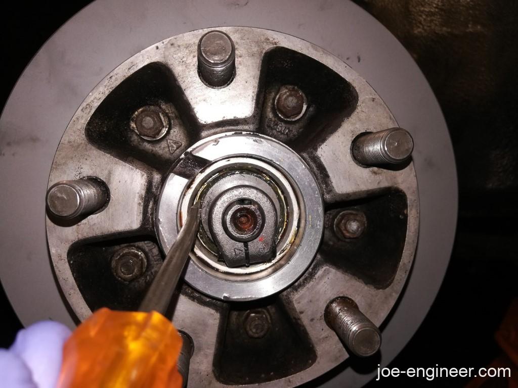 Air-cooled Porsche 911 Front Brake Calipers Rotors Replacement