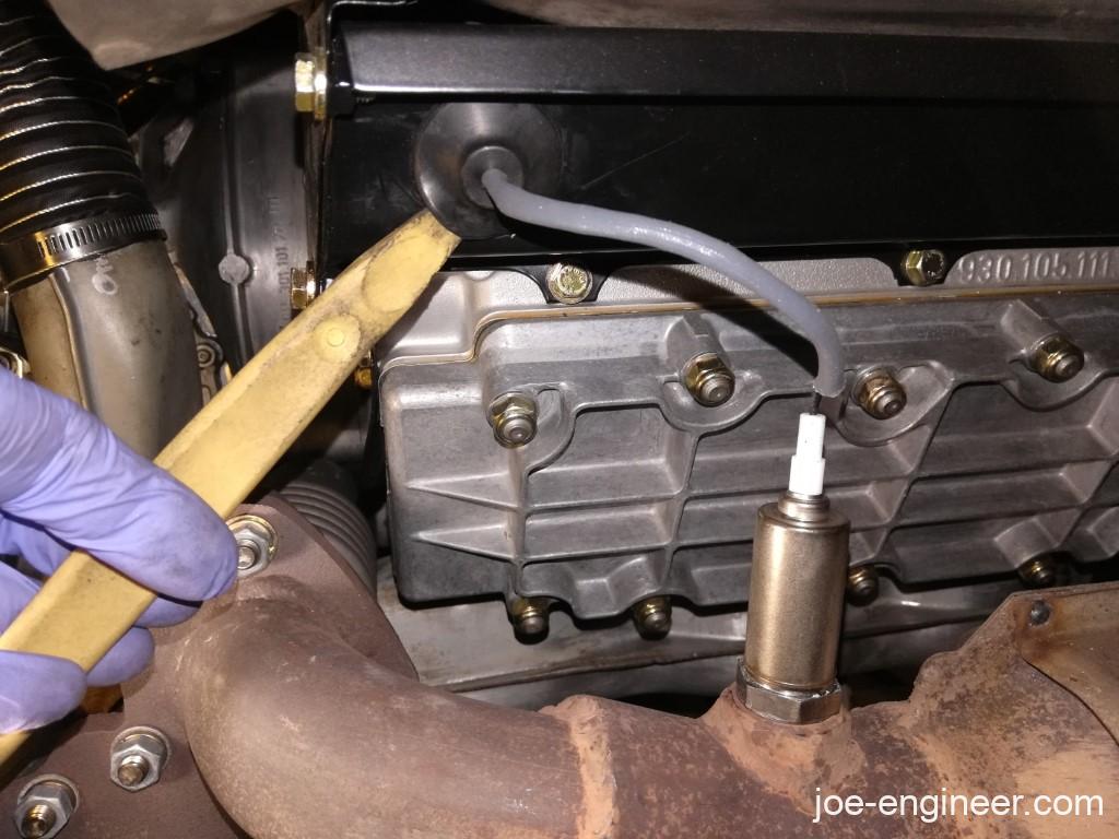 Air-cooled Porsche 911 Oxygen Sensor Replacement