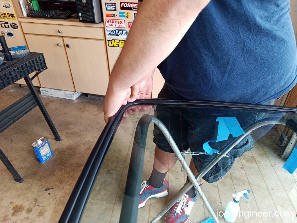 Air-cooled Porsche 911 Rear Window Seal Replacement