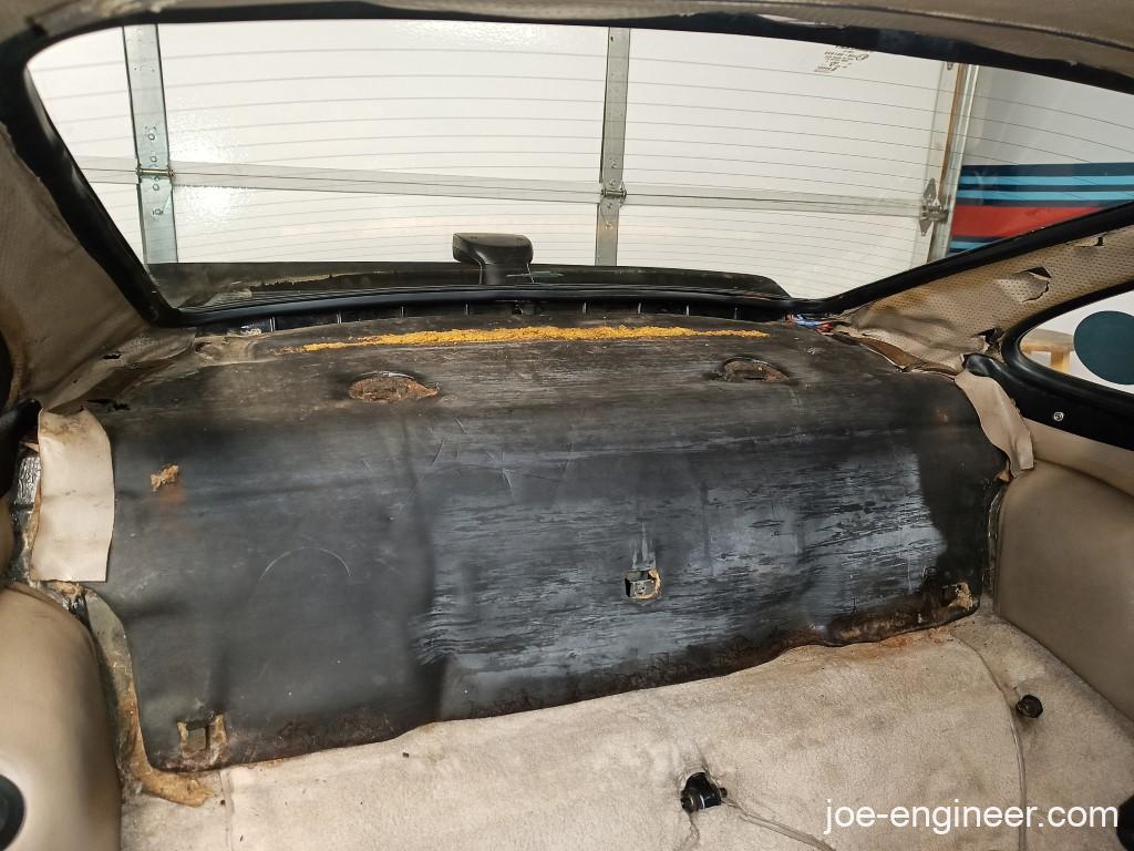 Air-cooled Porsche 911 Rear Window Seal Replacement