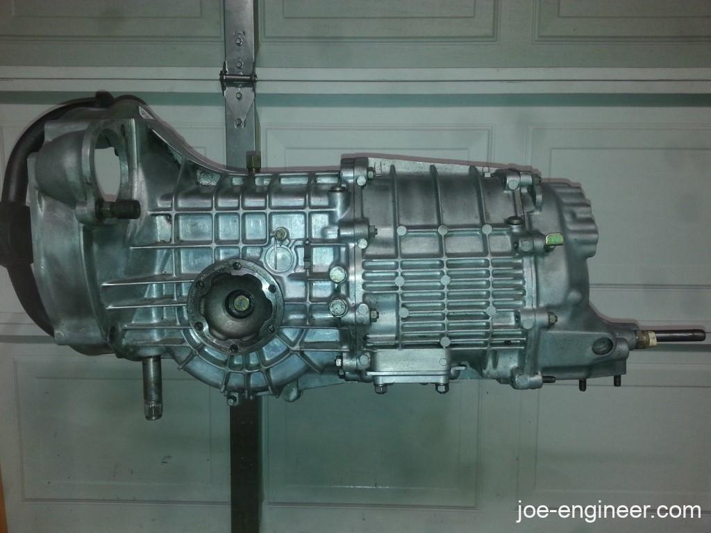 Clean Porsche 915 Gearbox