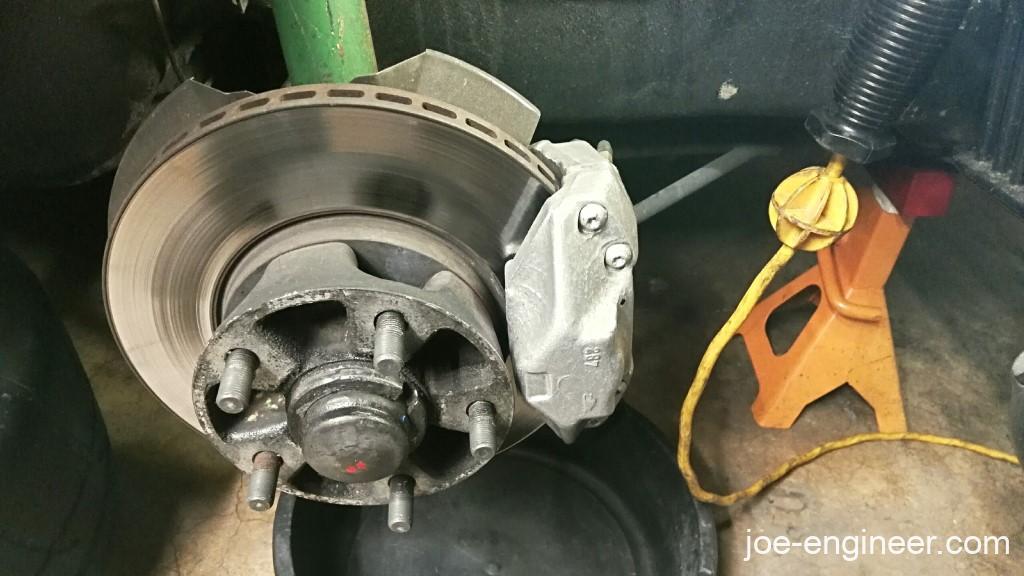 Air-cooled Porsche 911 Front Brake Calipers Rotors Replacement