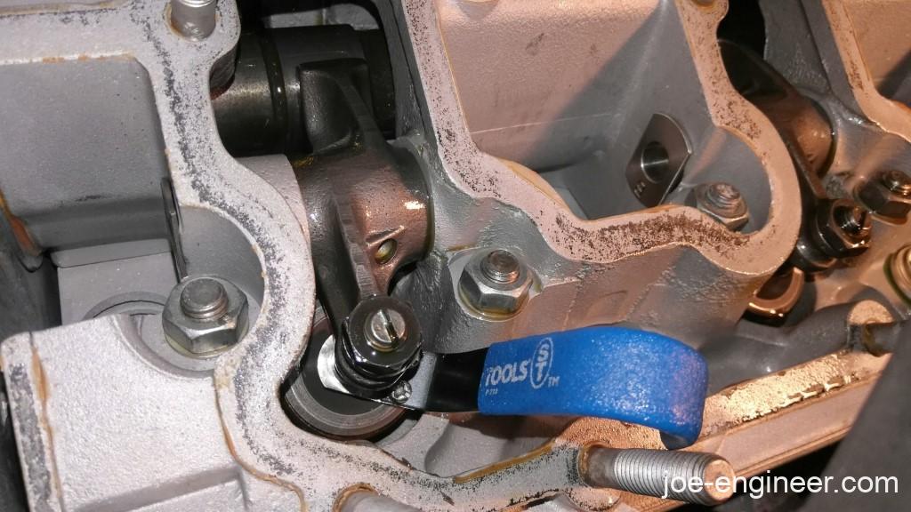 Air-cooled Porsche 911 Valve Adjustment